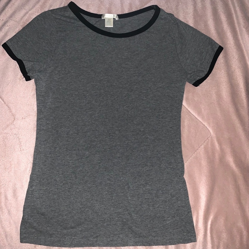 Bozzolo gray with black shirt